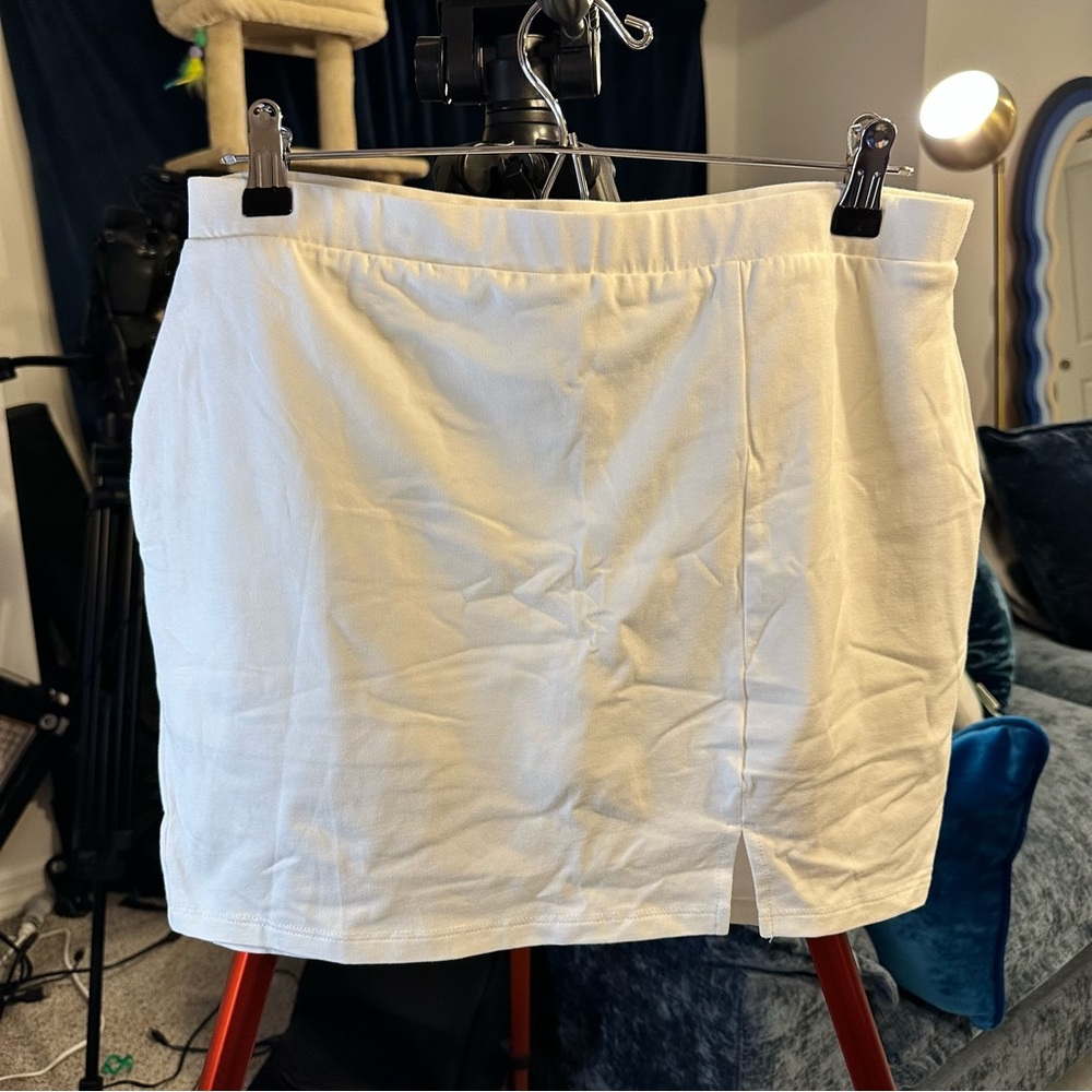 ASOS DESIGN Petite Split Front Tennis Skort in White